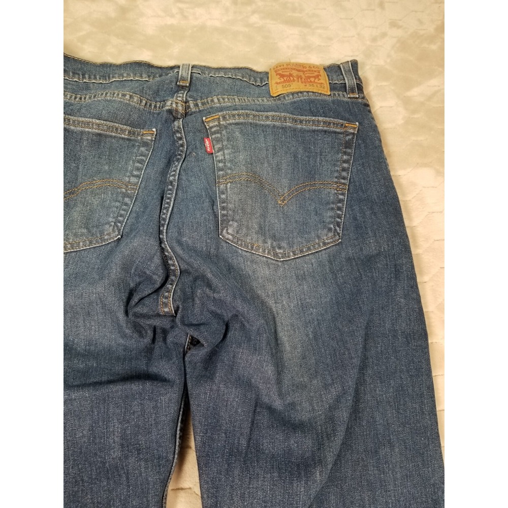 Levis 505 Straight Leg Medium Wash Jeans Fades Tag 36x32 Fits 36x31 See Pics - Picture 16 of 16